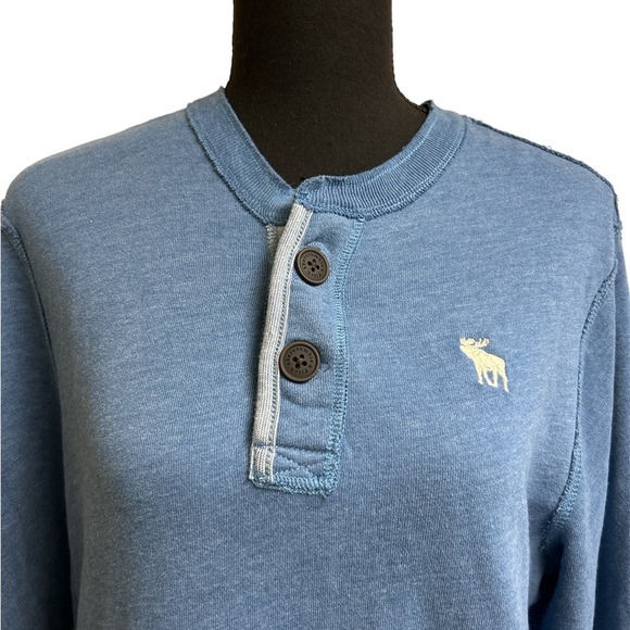 Abercrombie & Fitch Large Long Sleeve Henley Shirt. - Picture 2 of 7